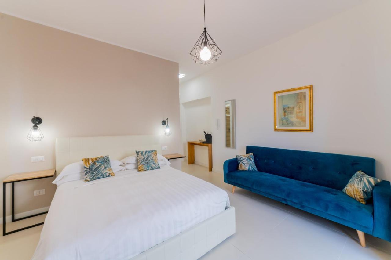 Castalia Apartments & Rooms Duomo Taormina Exterior photo