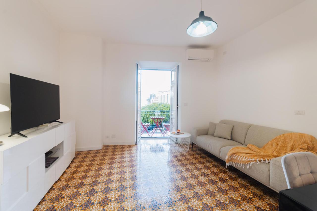 Castalia Apartments & Rooms Duomo Taormina Exterior photo